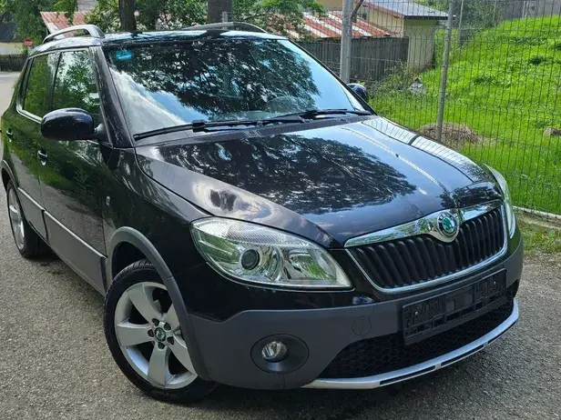 Škoda Fabia II 1.2 TSI Ambiente