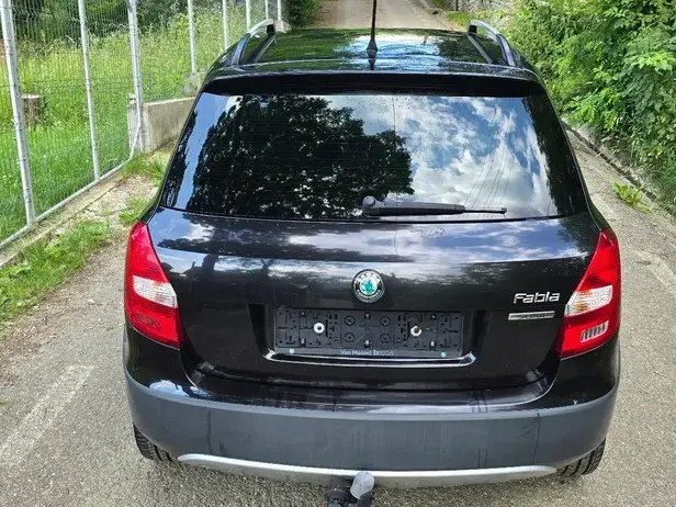 Škoda Fabia II 1.2 TSI Ambiente