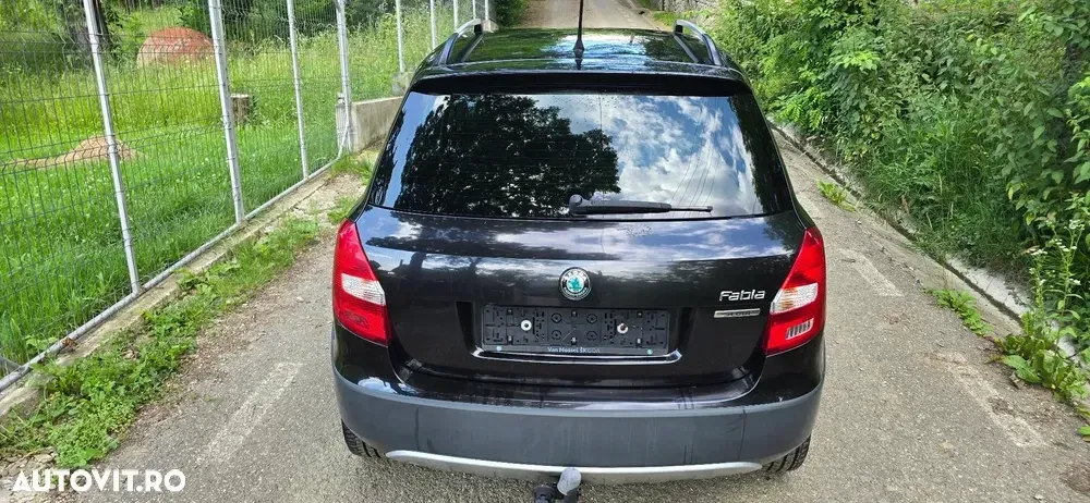 Škoda Fabia II 1.2 TSI Ambiente — imagine 4