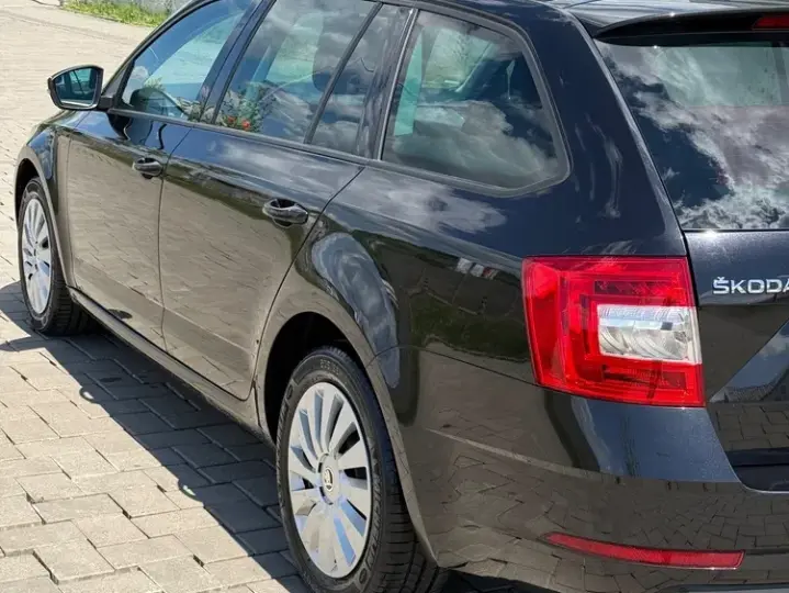 Škoda Octavia III 1.6 TDI DSG Ambition