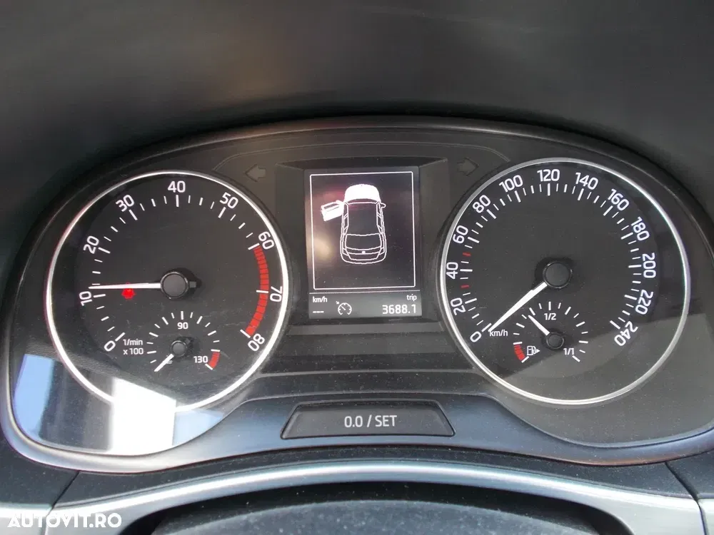 Škoda Fabia III 1.0 MPI Avantaj — imagine 5