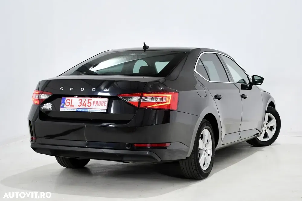 Škoda Superb III 2.0 TDI DSG Premium Edition — imagine 5
