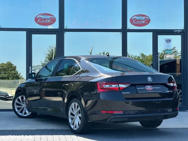 Škoda Superb III