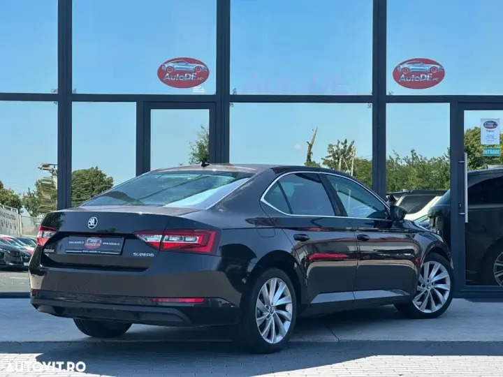 Škoda Superb III