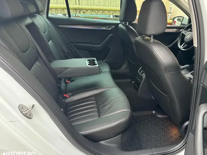 Škoda Octavia III 1.6 TDI DSG Premium Edition