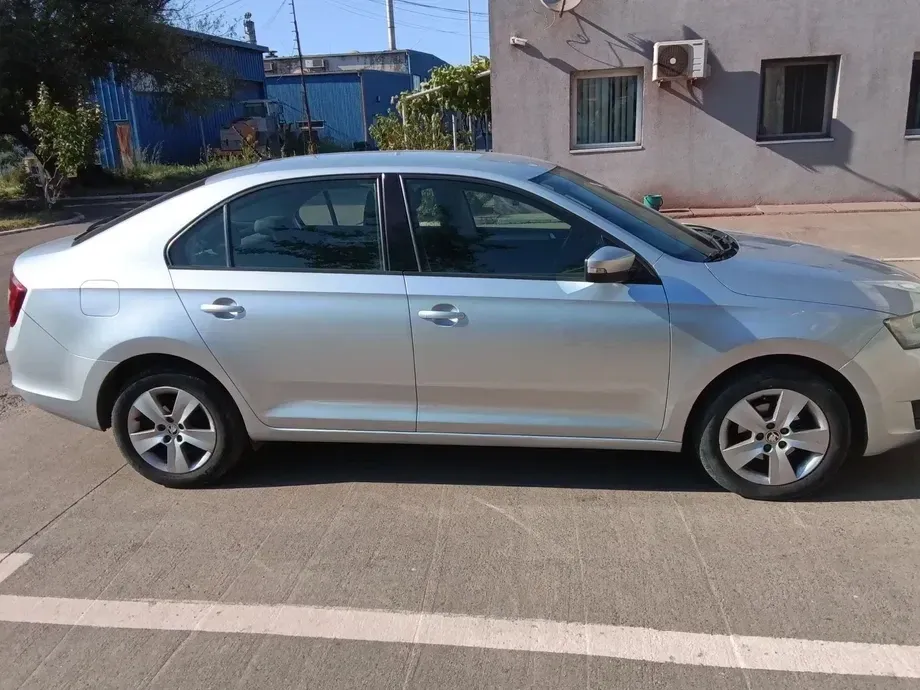 Škoda Rapid — imagine 2