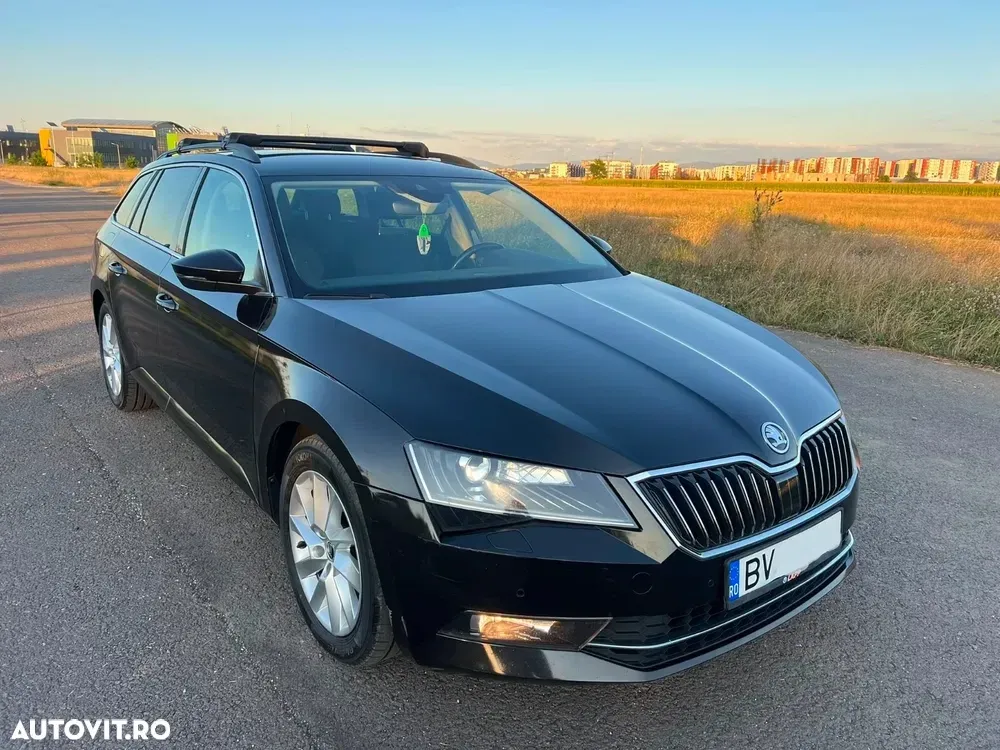 Škoda Superb 2.0 TDI DSG 4X4 Ambition — imagine 2