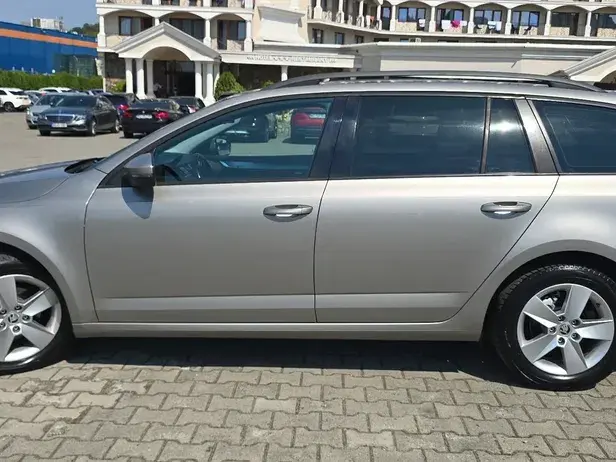Škoda Octavia III 1.6 TDI Ambiente DSG