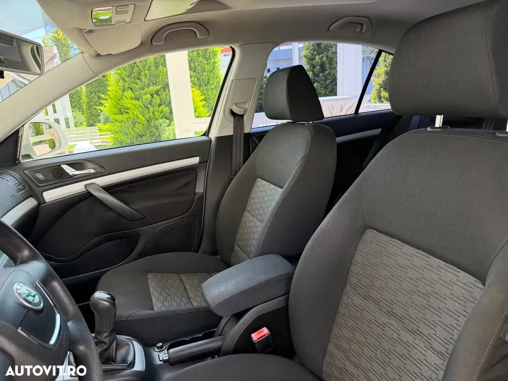 Škoda Octavia II 1.6 TDI AMBITION — imagine 4
