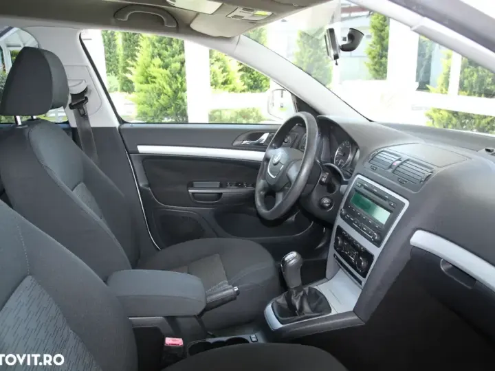 Škoda Octavia II 1.6 TDI AMBITION