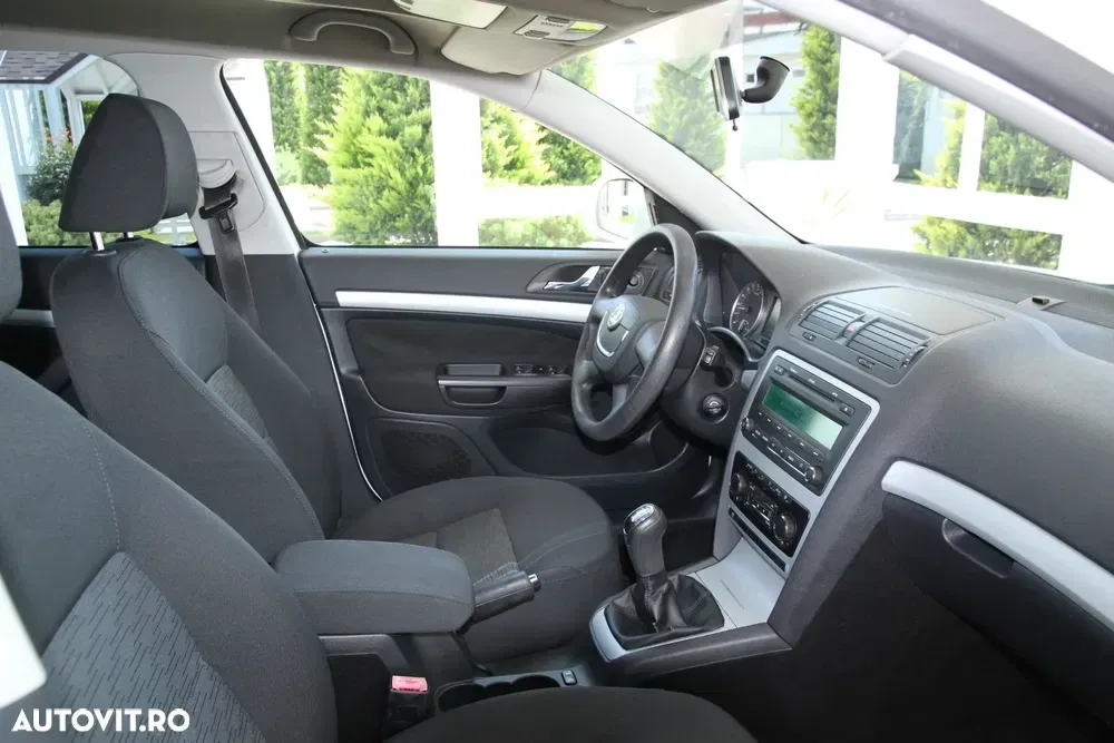 Škoda Octavia II 1.6 TDI AMBITION — imagine 6
