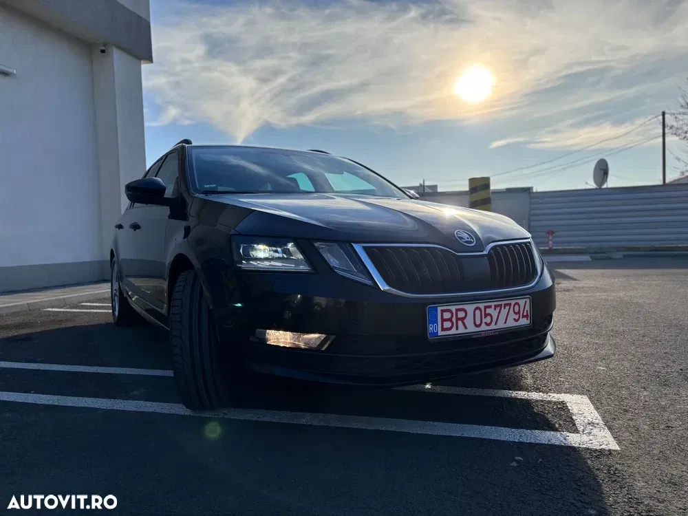 Škoda Octavia IV 2.0 TDI DSG Selection — imagine 2