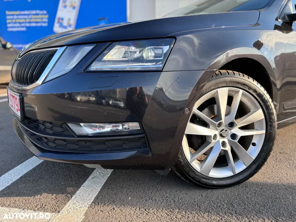 Škoda Octavia IV 2.0 TDI DSG Selection — imagine 4
