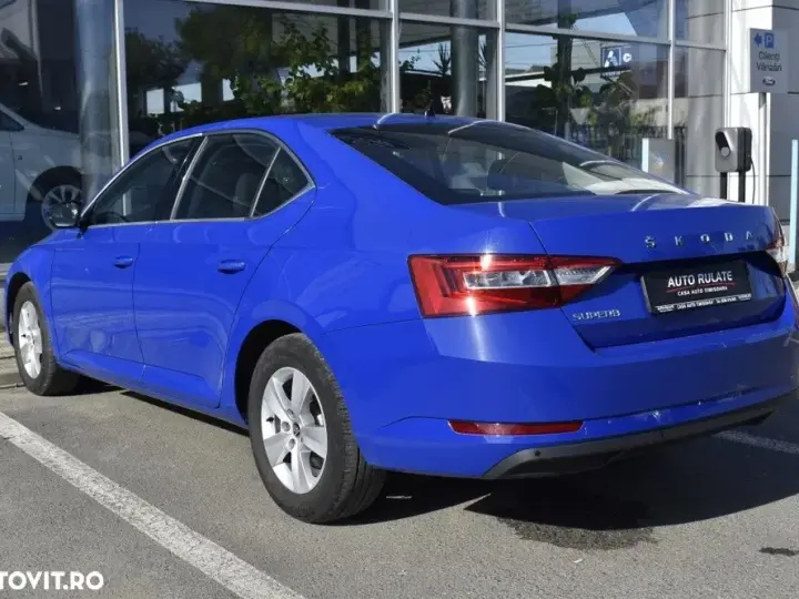 Škoda Superb III