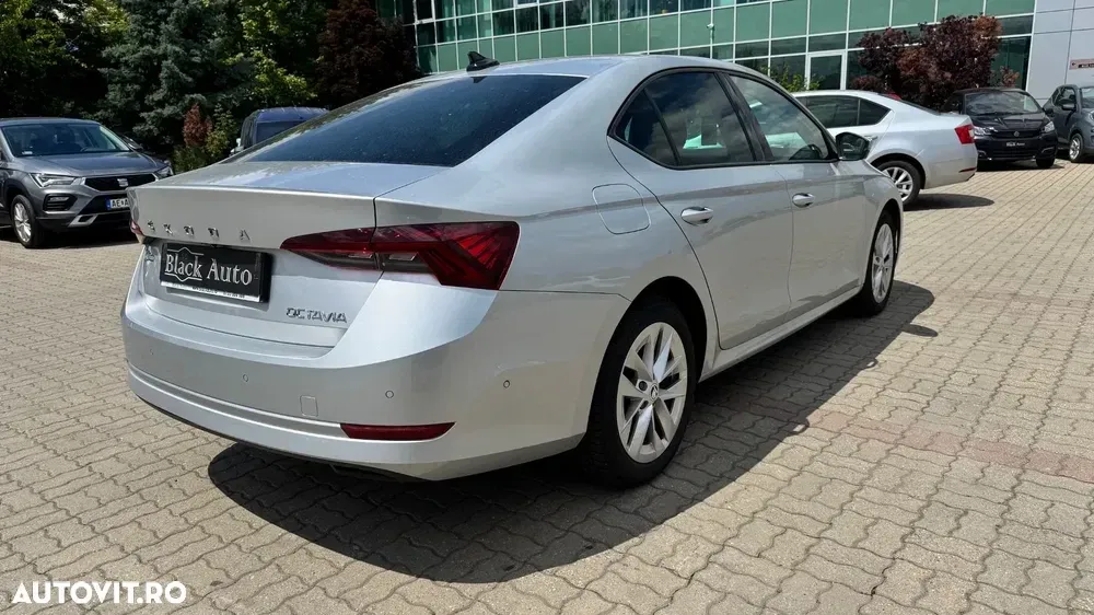 Škoda Octavia IV 2.0 TDI DSG Style — imagine 3