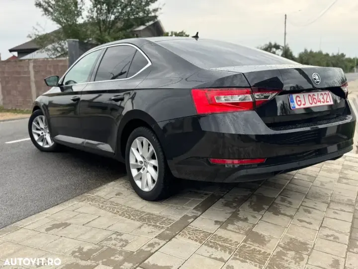 Škoda Superb III