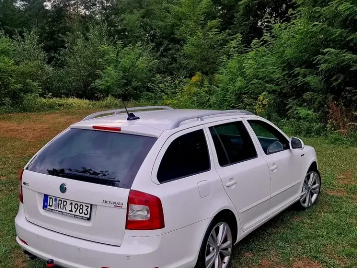 Škoda Octavia II 2.0 TDI CR DPF RS