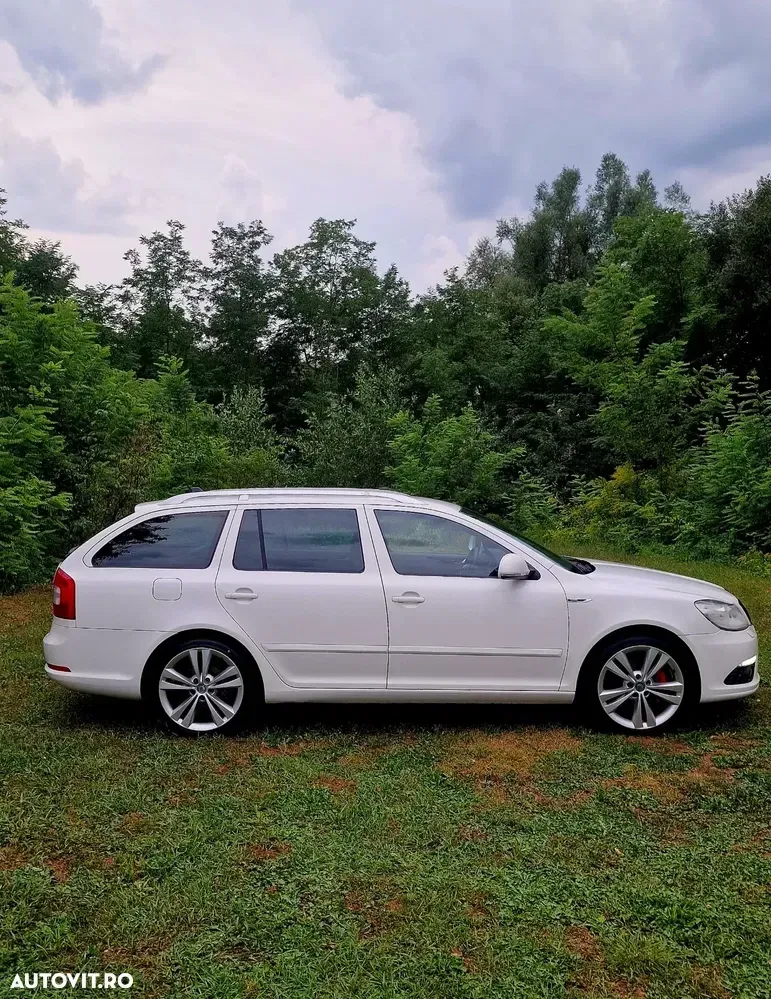 Škoda Octavia II 2.0 TDI CR DPF RS — imagine 3