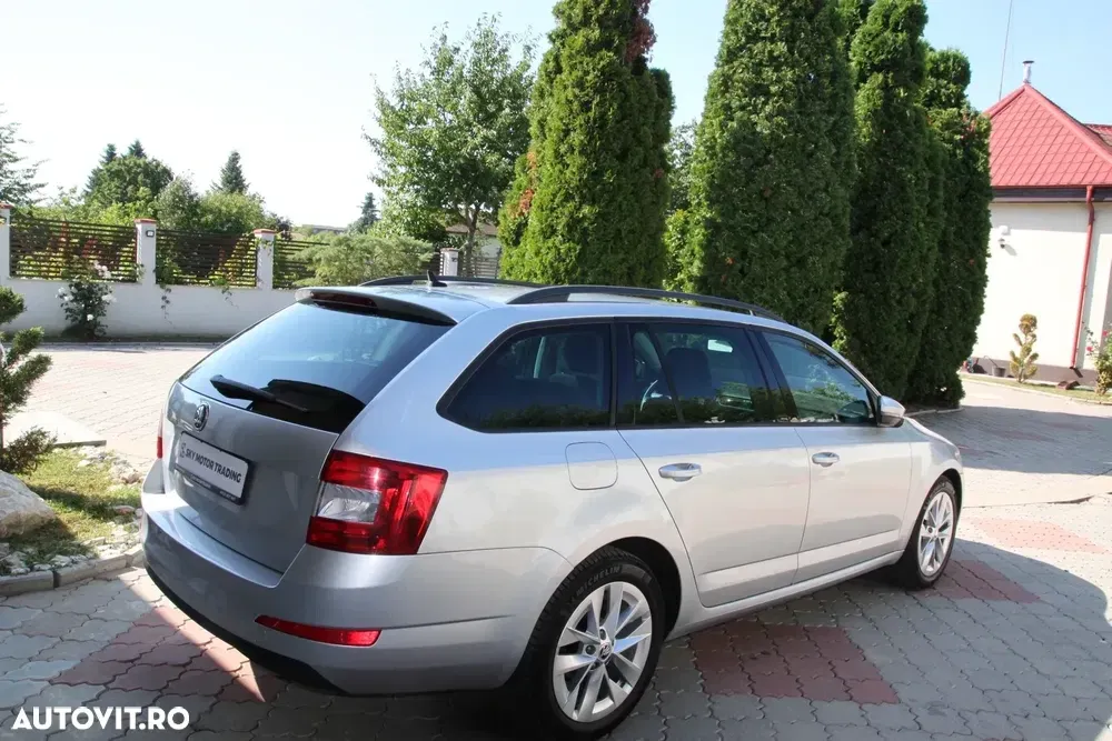 Škoda Octavia III 2.0 TDI DSG Ambition — imagine 2