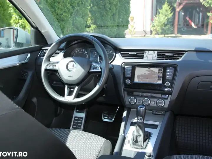 Škoda Octavia III 2.0 TDI DSG Ambition