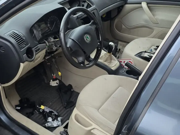 Škoda Octavia II 2.0 TDI Elegance