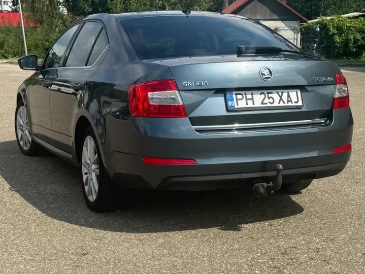 Škoda Octavia III 1.6 TDI DSG Ambition