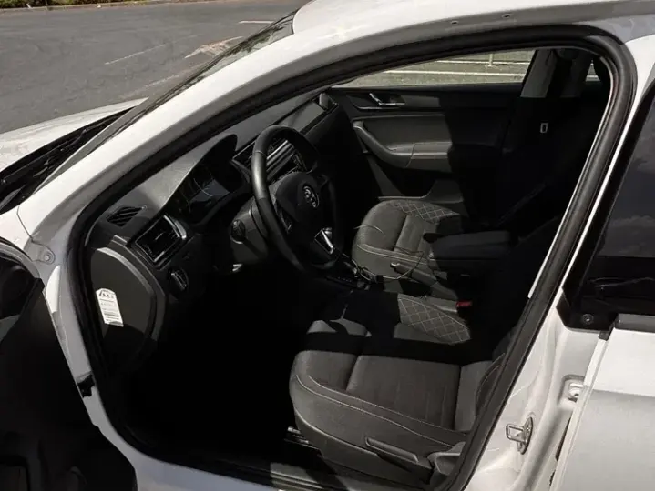 Škoda Rapid 1.4 TSI DSG Ambition