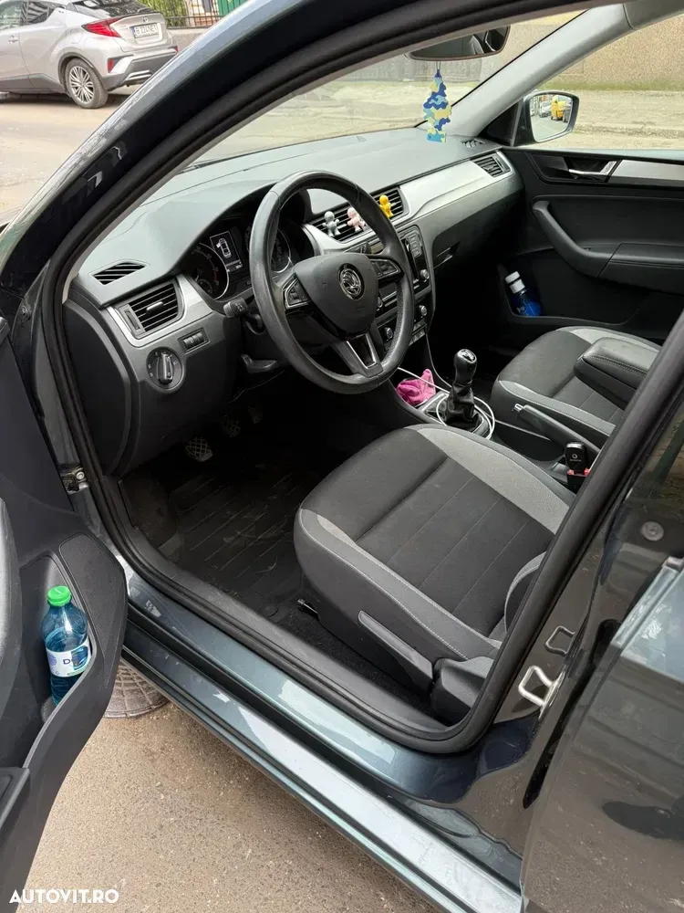 Škoda Rapid 1.0 TSI Style — imagine 6