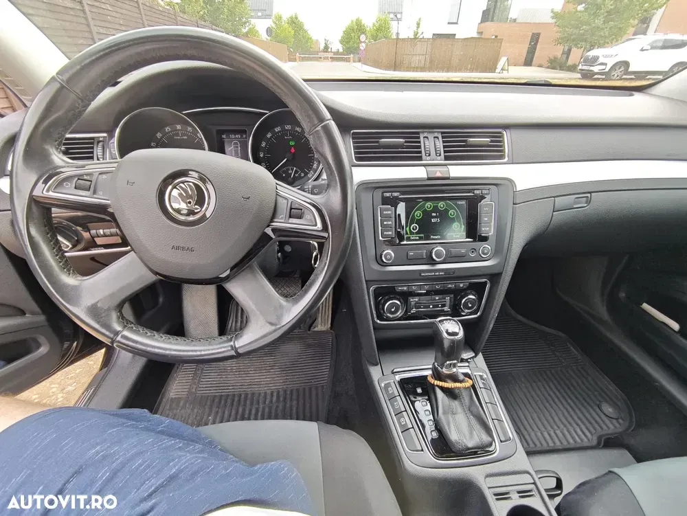 Škoda Superb II 2.0 TDI Elegance — imagine 3