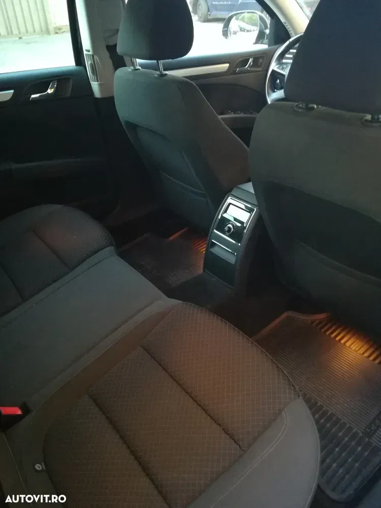 Škoda Superb II 2.0 TDI Elegance — imagine 5