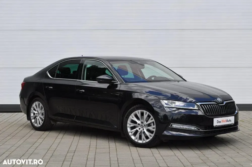 Škoda Superb III 2.0 TSI DSG Style — imagine 4