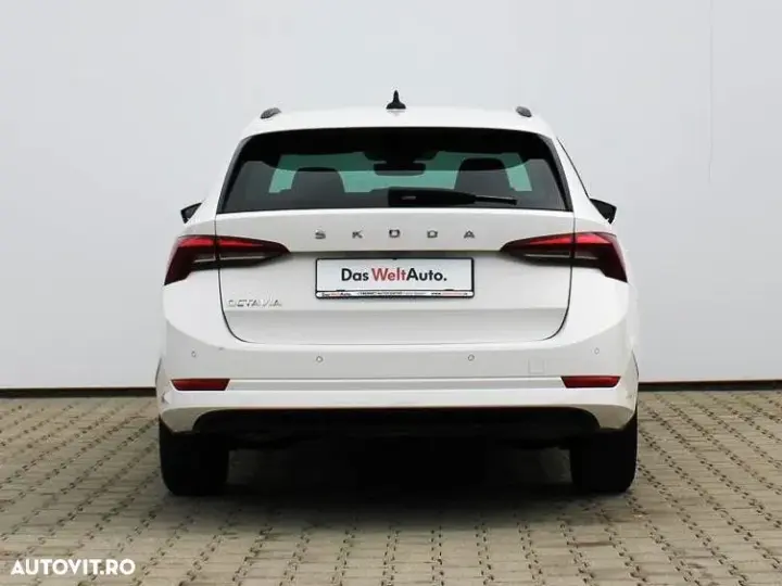 Škoda Octavia IV 2.0 TDI DSG Ambition