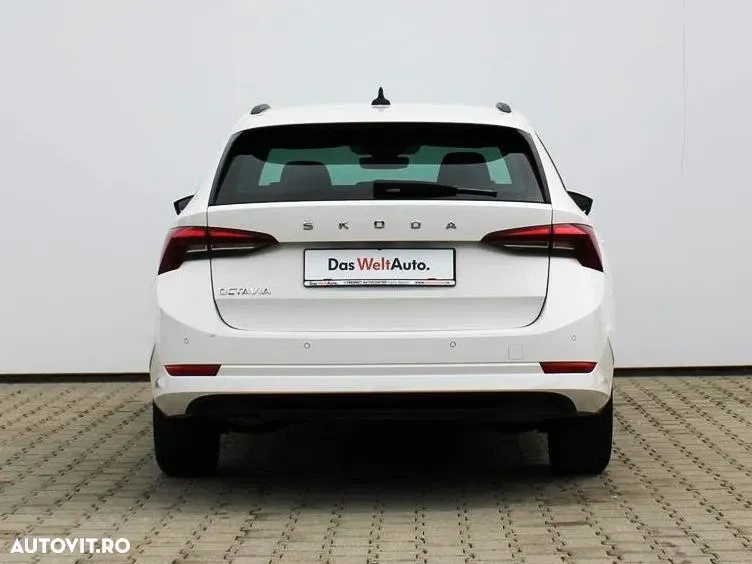 Škoda Octavia IV 2.0 TDI DSG Ambition — imagine 4