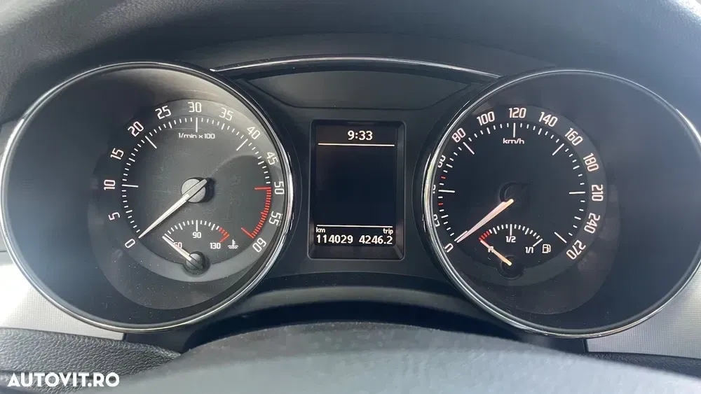 Škoda Superb II 2.0 TDI Elegance — imagine 5