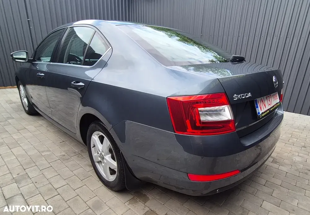 Škoda Octavia 1.6 TDI Style — imagine 4