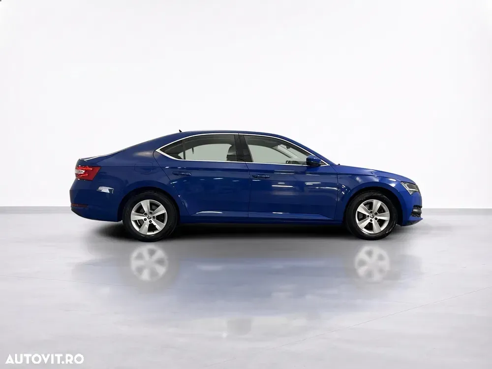 Škoda Superb — imagine 6