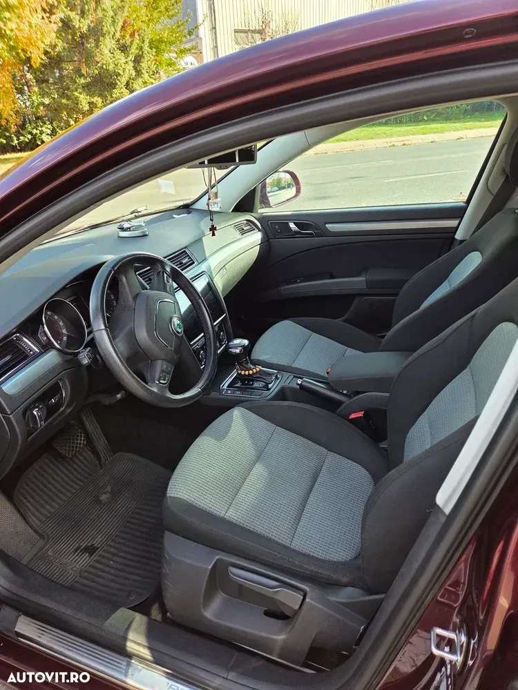Škoda Superb II 2.0 TDI Elegance DSG — imagine 5