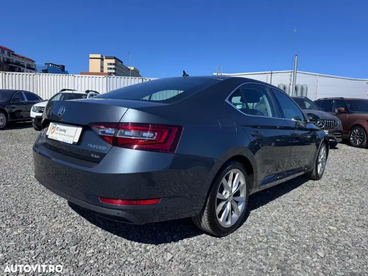 Škoda Superb 2.0 TDI 4X4 DSG Style