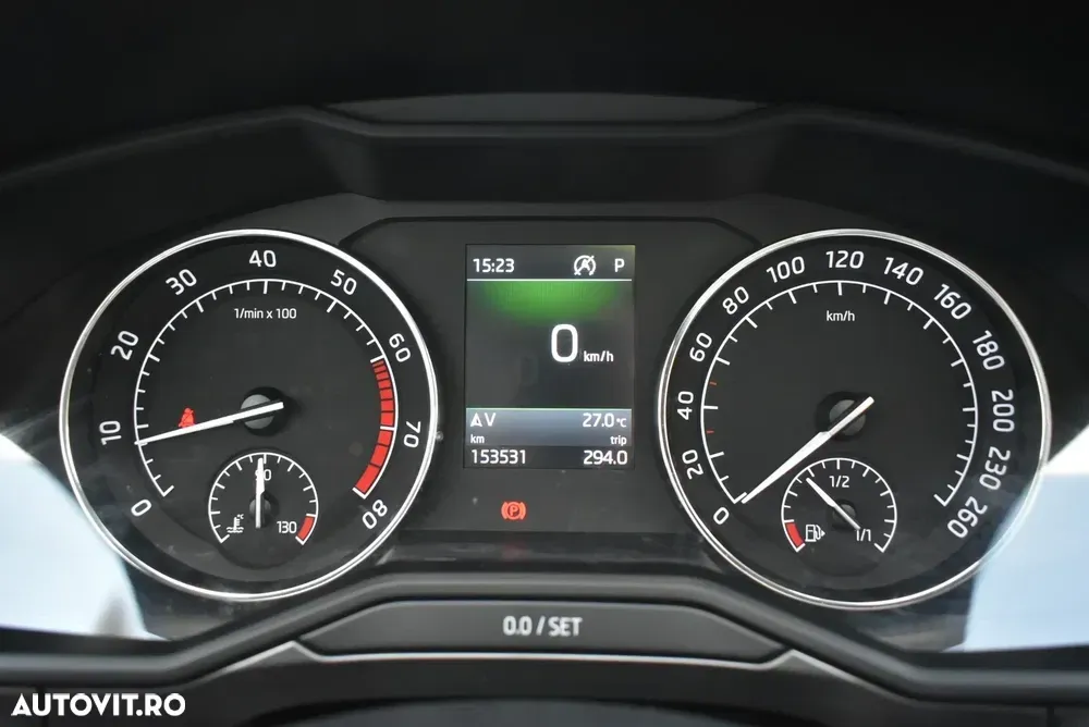 Škoda Superb — imagine 6