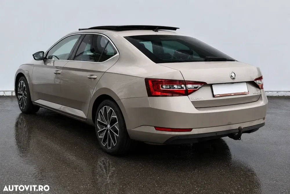 Škoda Superb — imagine 4