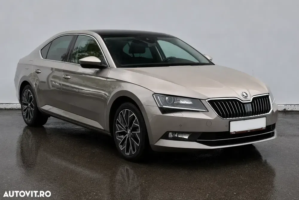 Škoda Superb — imagine 2