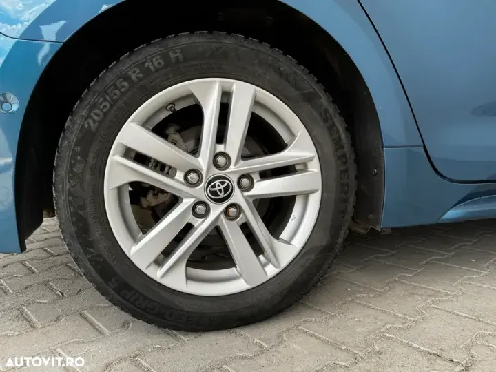 Toyota Corolla XII 1.8 HSD Dynamic