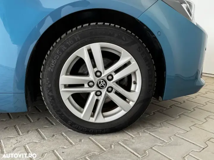 Toyota Corolla XII 1.8 HSD Dynamic