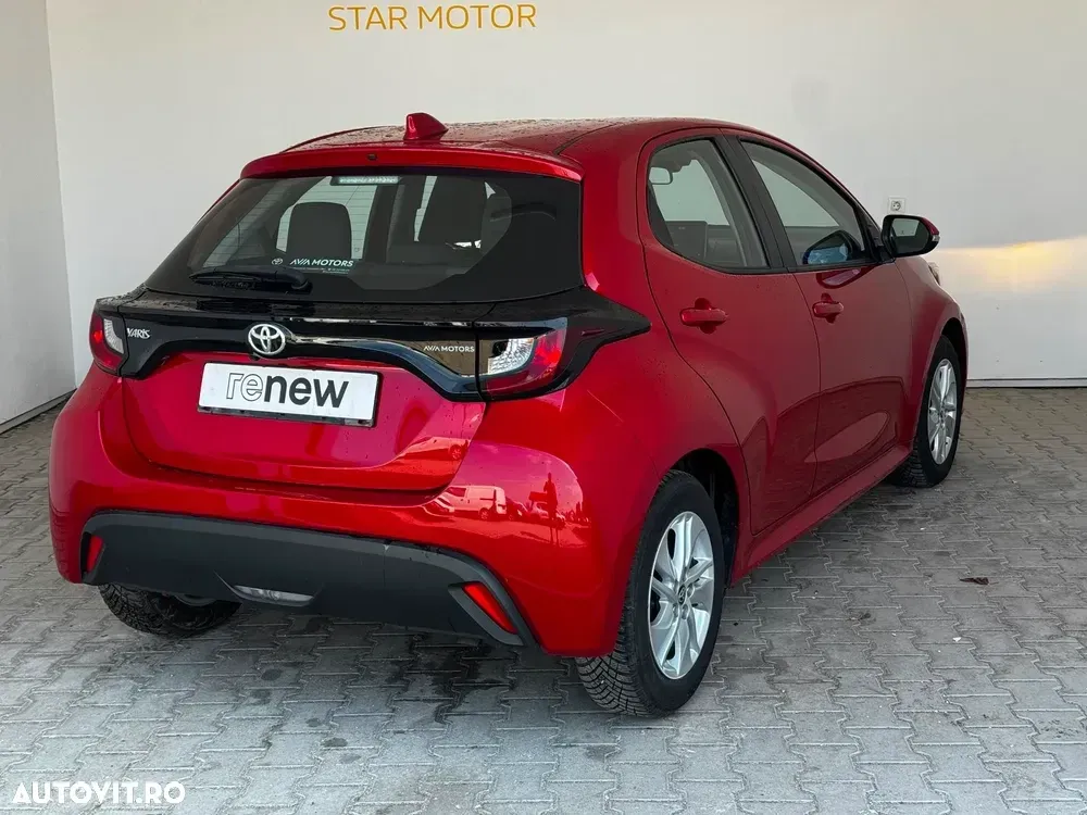 Toyota Yaris 1.5 L Dynamic — imagine 2