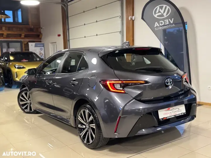 Toyota Corolla XII 1.8 HSD Dynamic
