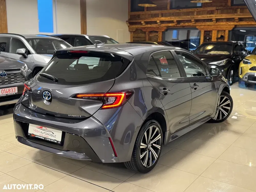 Toyota Corolla XII 1.8 HSD Dynamic — imagine 3