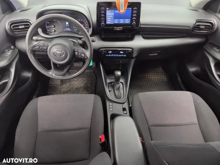 Toyota Yaris 1.5 VVT-i HSD Exclusive Style