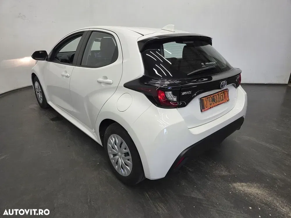 Toyota Yaris 1.5 VVT-i HSD Exclusive Style — imagine 3