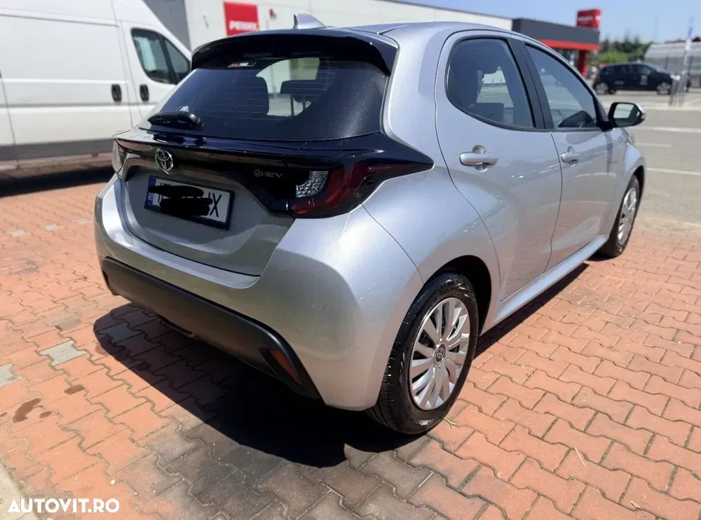 Toyota Yaris 1.5 VVT-i HSD Active — imagine 4