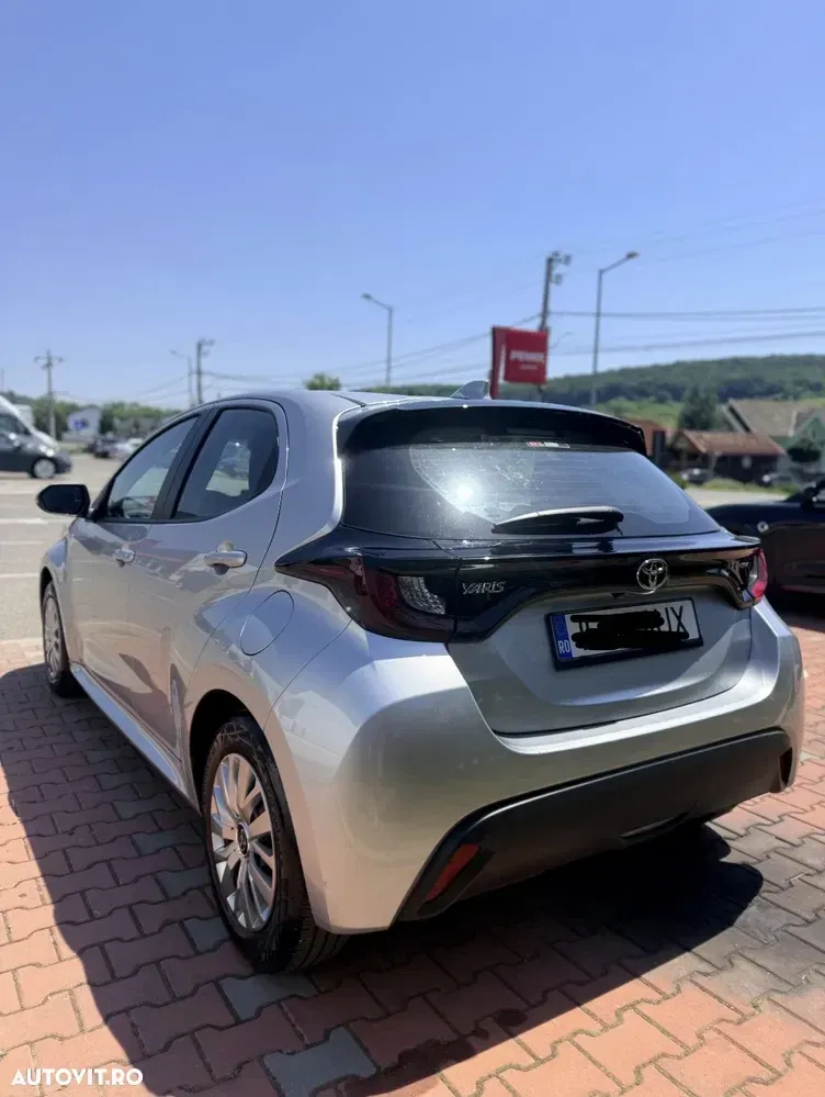 Toyota Yaris 1.5 VVT-i HSD Active — imagine 5